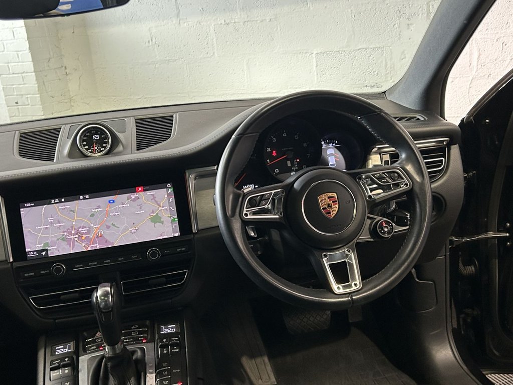 Used Porsche Macan 2019 for sale - 75832380: Photo 34