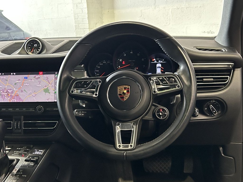Used Porsche Macan 2019 for sale - 75832380: Photo 35