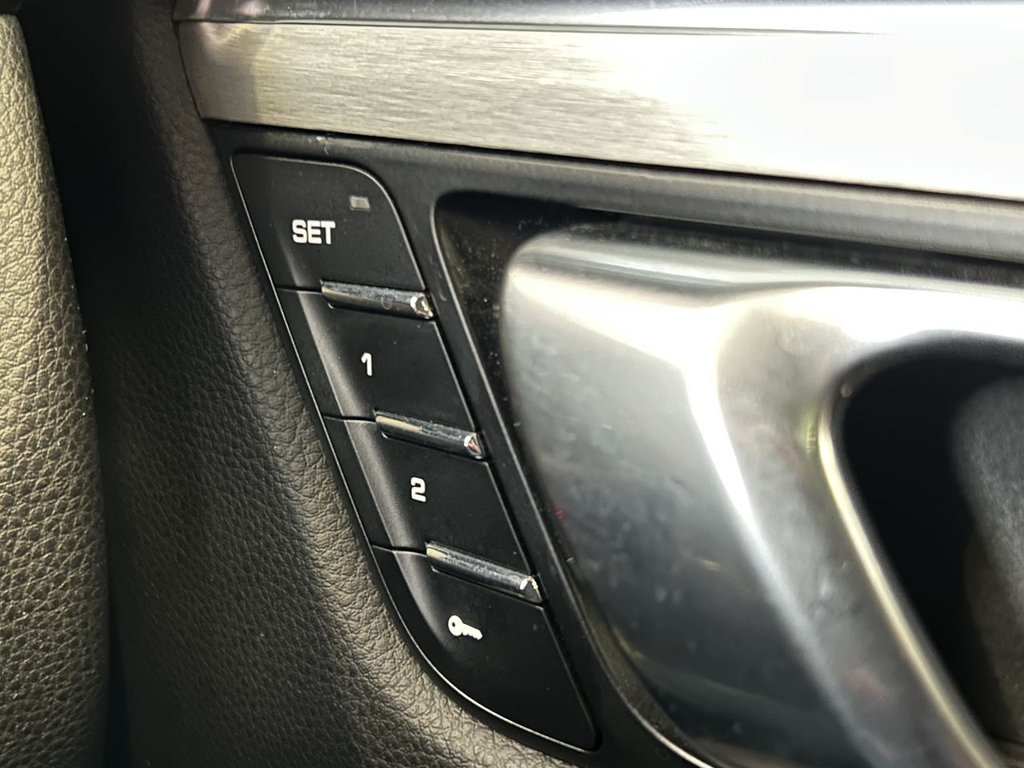 Used Porsche Macan 2019 for sale - 75832380: Photo 43