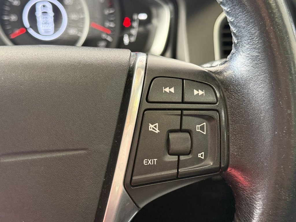 Used Volvo XC60 2016 for sale - 77642189: Photo 38