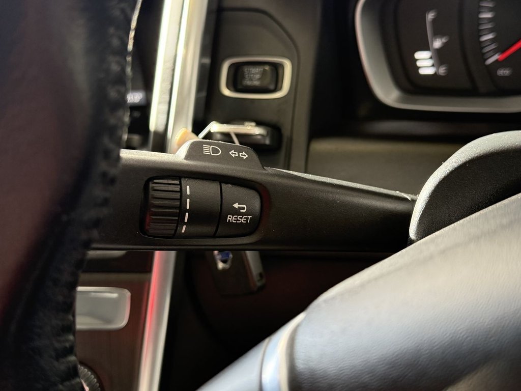 Used Volvo XC60 2016 for sale - 77642189: Photo 39