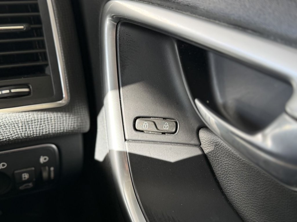 Used Volvo XC60 2016 for sale - 77642189: Photo 43