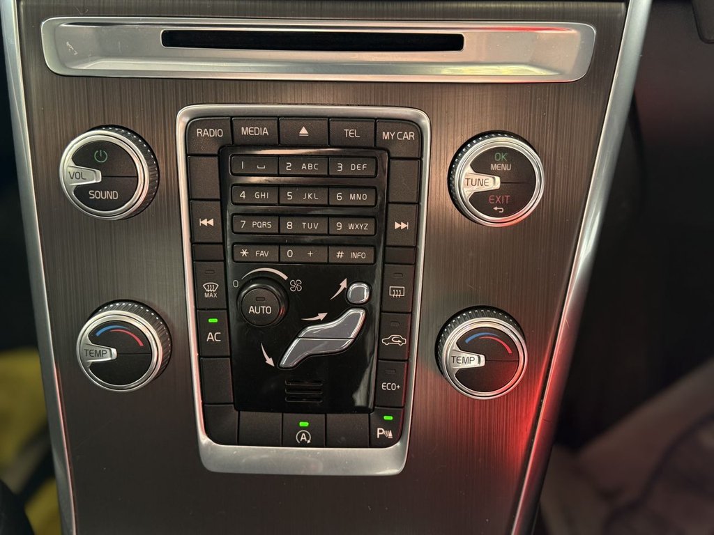 Used Volvo XC60 2016 for sale - 77642189: Photo 46