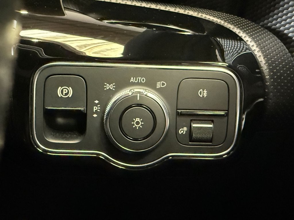 Used Mercedes-Benz A-Class 2018 for sale - 76591145: Photo 44