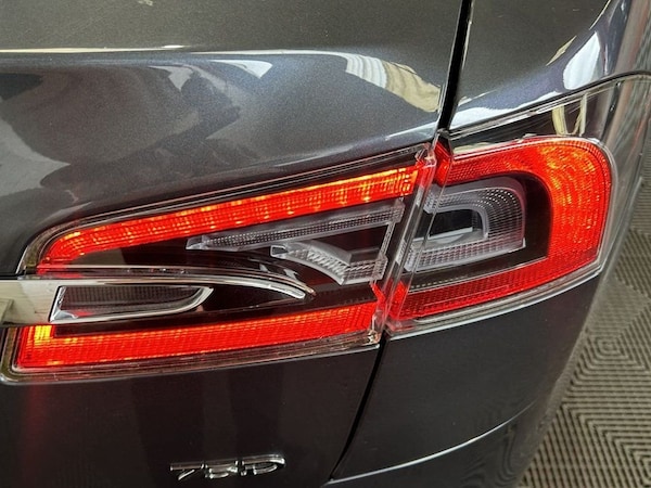 Used Tesla Model S 2018 for sale - 76235411: Photo 19
