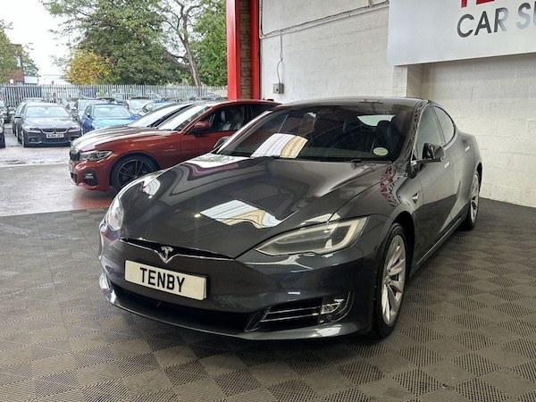 Used Tesla Model S 2018 for sale - 76235411: Photo 5