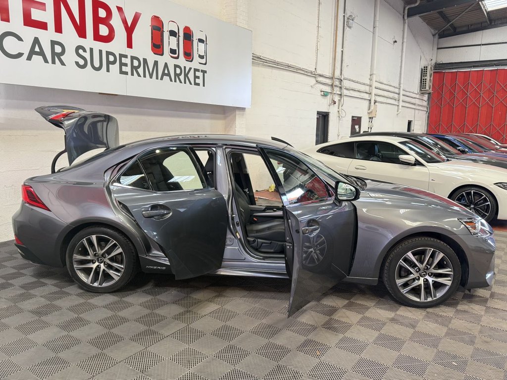 Used Lexus IS 2018 for sale - 76745040: Photo 12