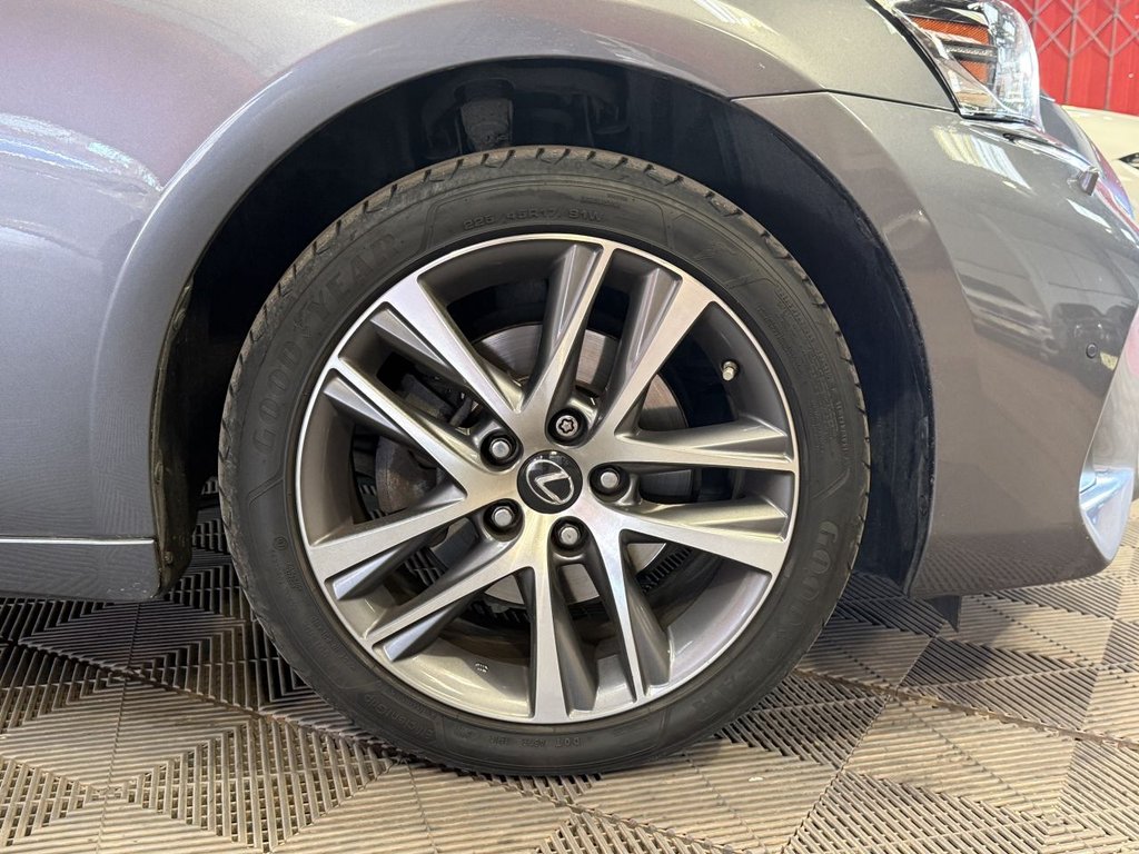 Used Lexus IS 2018 for sale - 76745040: Photo 15