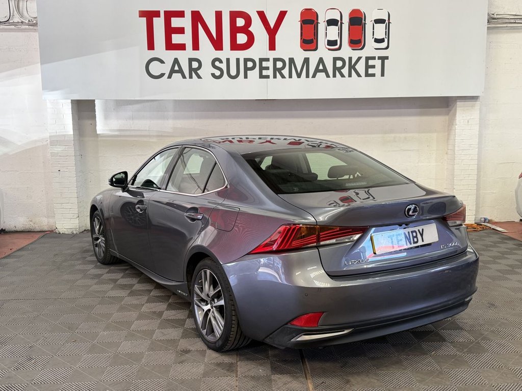 Used Lexus IS 2018 for sale - 76745040: Photo 6