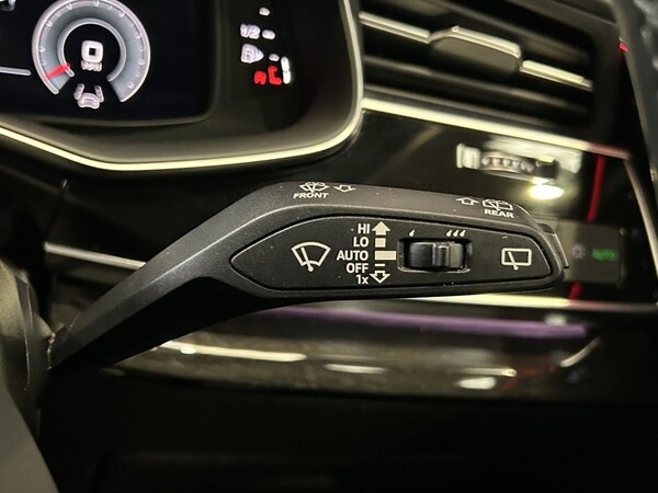 Used Audi Q7 2020 for sale - 76235883: Photo 42