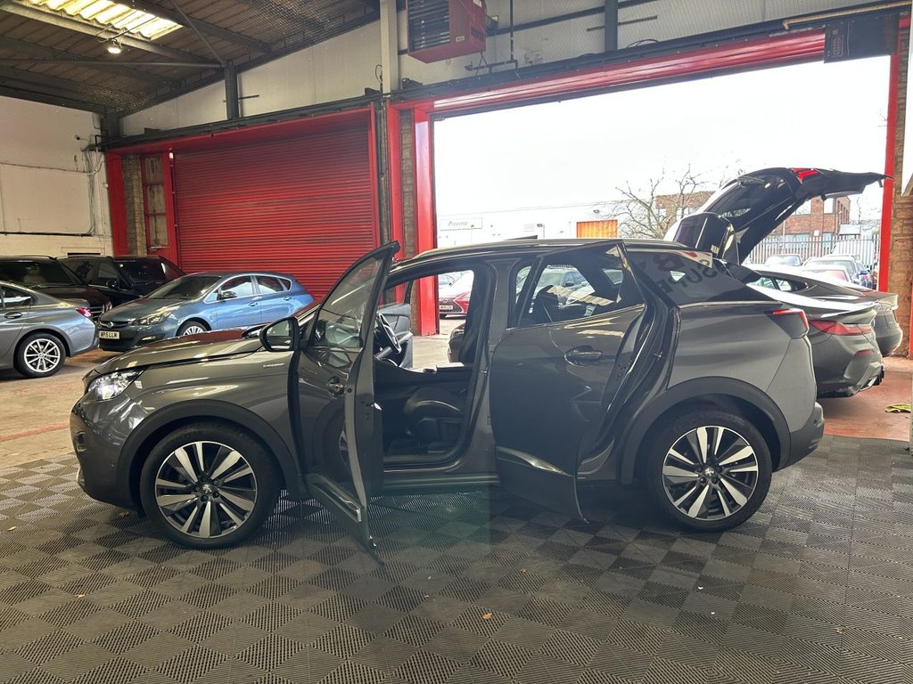 Used Peugeot 3008 2020 for sale - 77122185: Photo 8