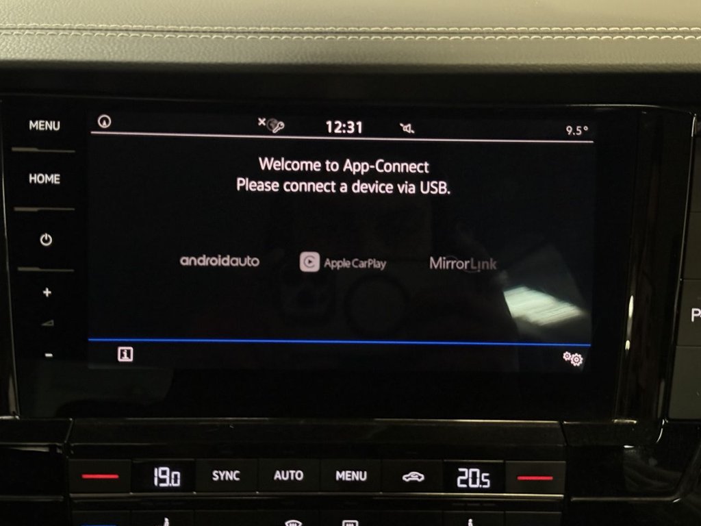 Used Volkswagen Touareg 2018 for sale - 77703644: Photo 48