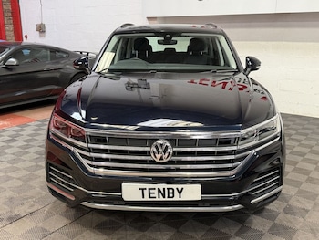 Used Volkswagen Touareg 2018 for sale - 77703644: Photo