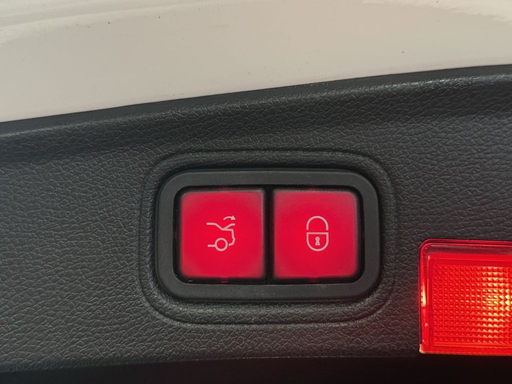 Used Mercedes-Benz C Class 2016 for sale - 78181879: Photo 17