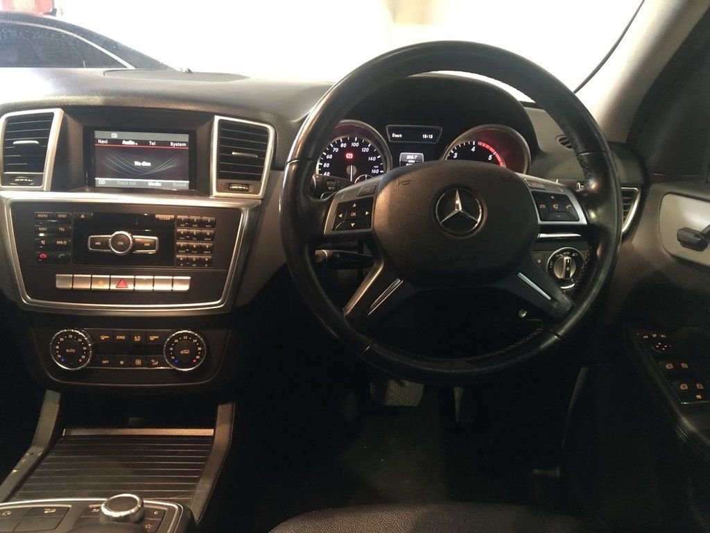 Vehicle 33