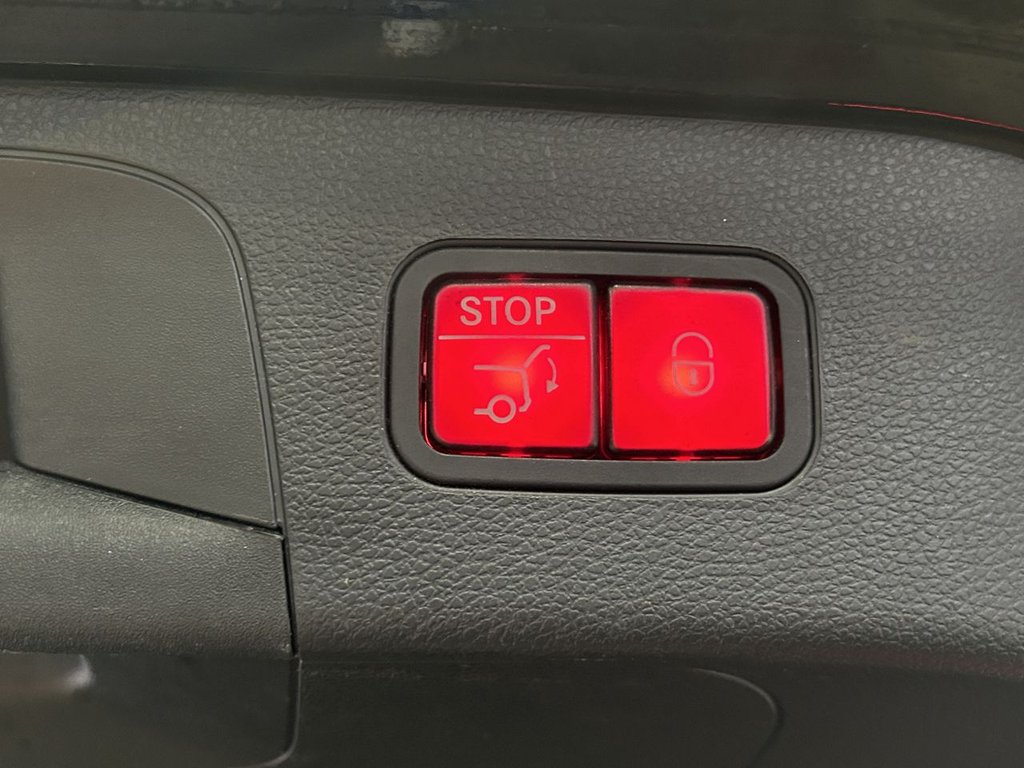 Used Mercedes-Benz EQC 2022 for sale - 77027007: Photo 17