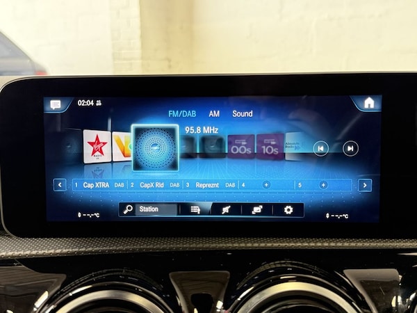 Used Mercedes-Benz A-Class 2018 for sale - 75654332: Photo 41