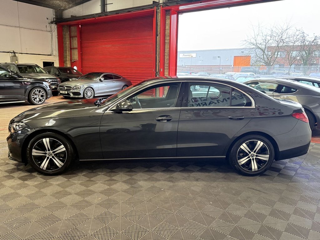 Used Mercedes-Benz C Class 2022 for sale - 77608765: Photo 6