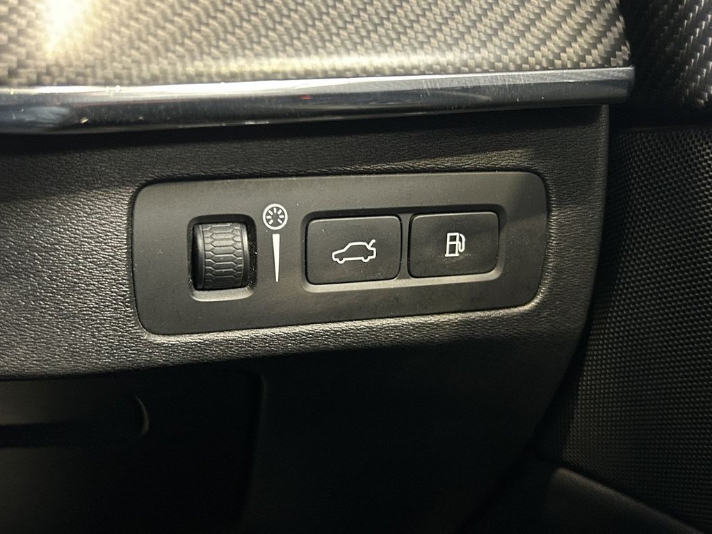 Used Volvo XC90 2017 for sale - 77369147: Photo 47