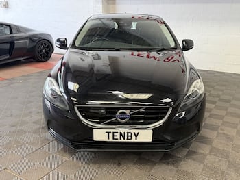 Used Volvo V40 2013 for sale - 79708393: Photo