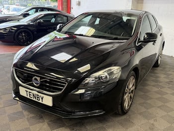 Used Volvo V40 2013 for sale - 79708393: Photo