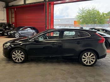 Used Volvo V40 2013 for sale - 79708393: Photo