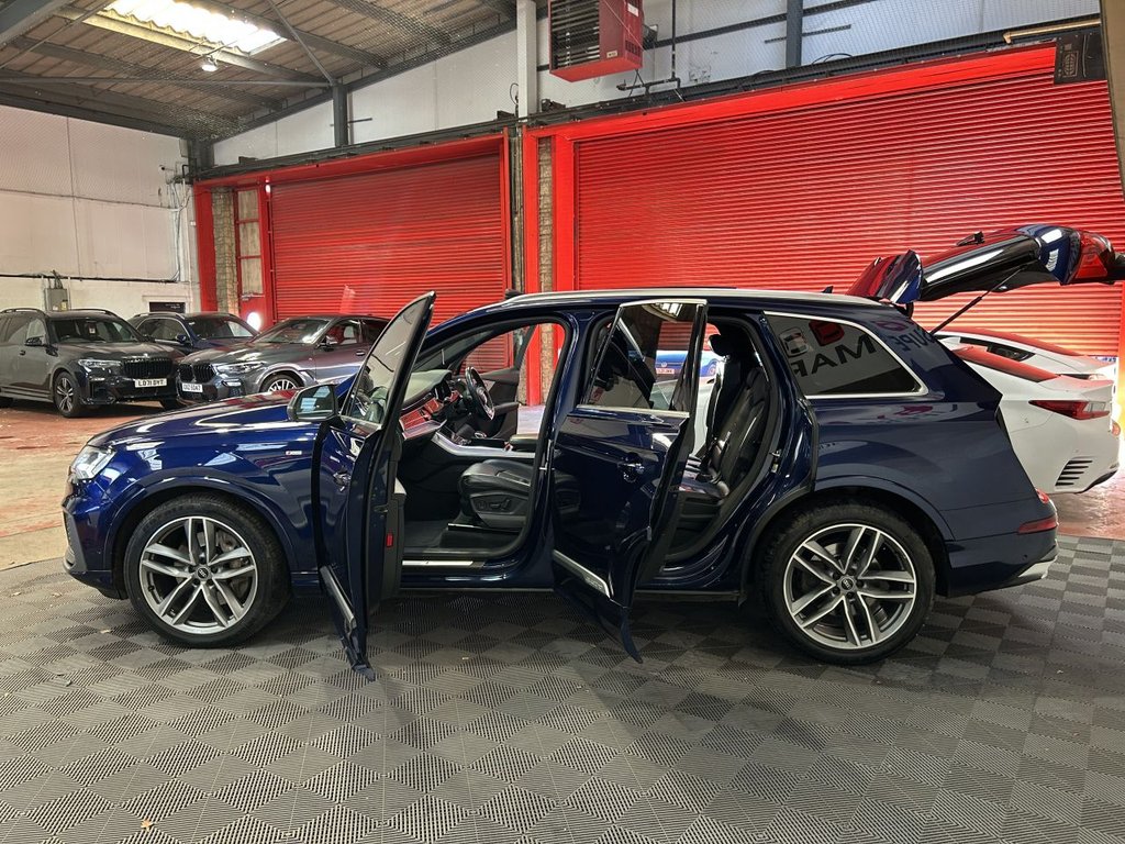 Used Audi Q7 2020 for sale - 76632463: Photo 13
