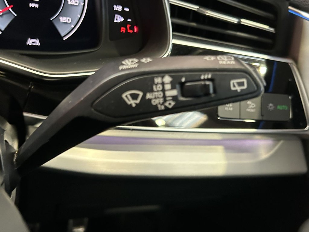 Used Audi Q7 2020 for sale - 76632463: Photo 39