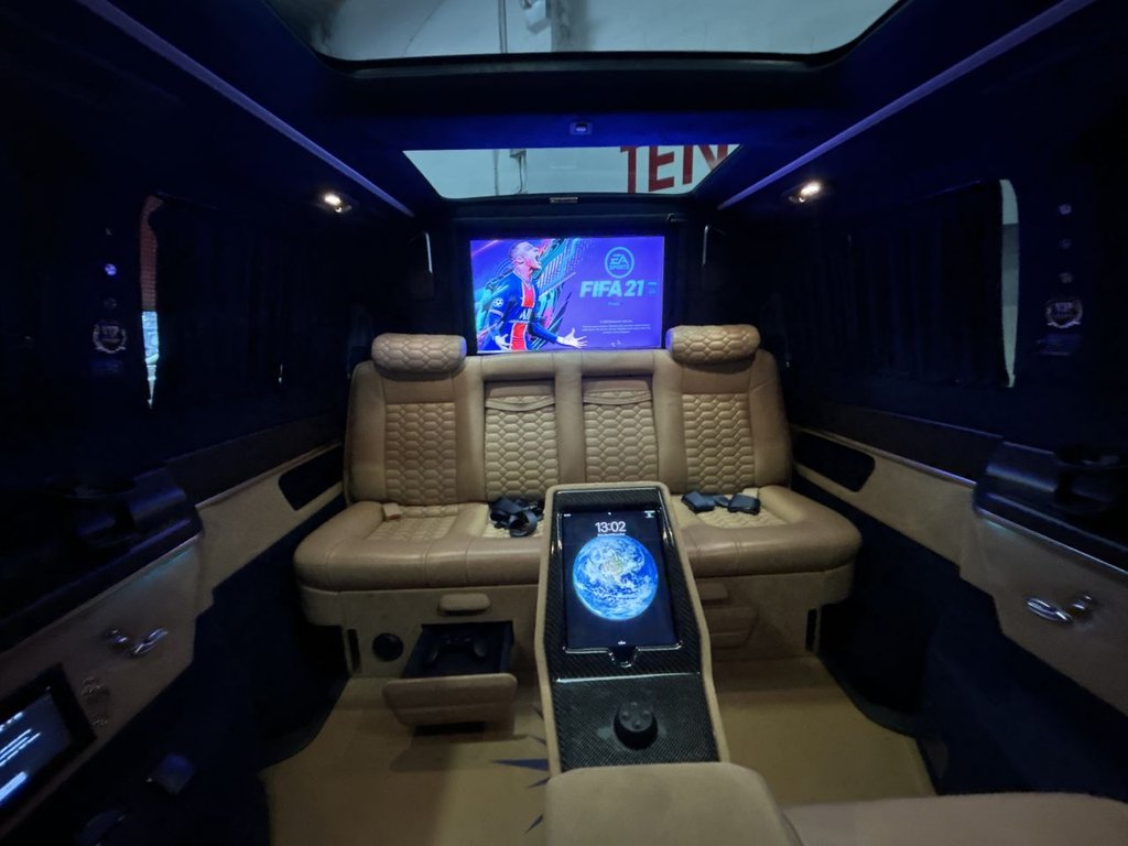 Used Mercedes-Benz V-Class 2017 for sale - 76570611: Photo 31