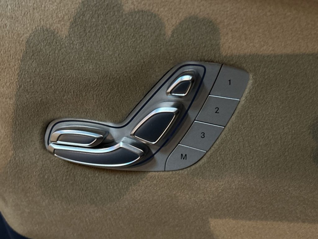 Used Mercedes-Benz V-Class 2017 for sale - 76570611: Photo 42