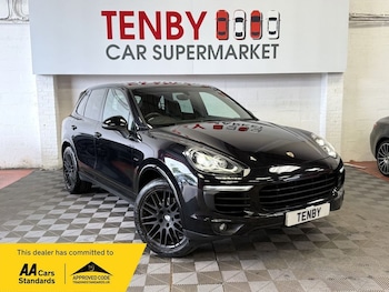 Used Porsche Cayenne 2017 for sale - 79072626: Photo