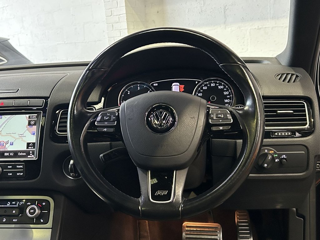 Used Volkswagen Touareg 2016 for sale - 76317211: Photo 36