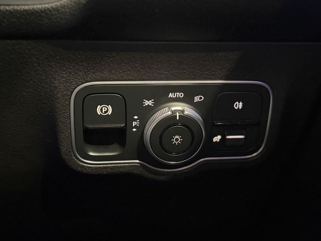 Used Mercedes-Benz GLB 2020 for sale - 77609158: Photo 33