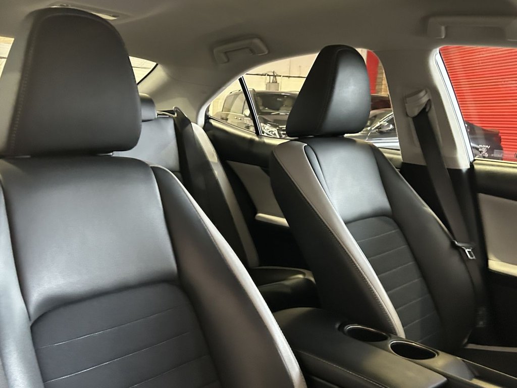 Used Lexus IS 2016 for sale - 77065044: Photo 33