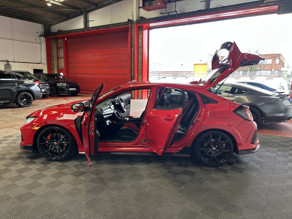 Used Honda Civic 2017 for sale - 77636811: Photo 13