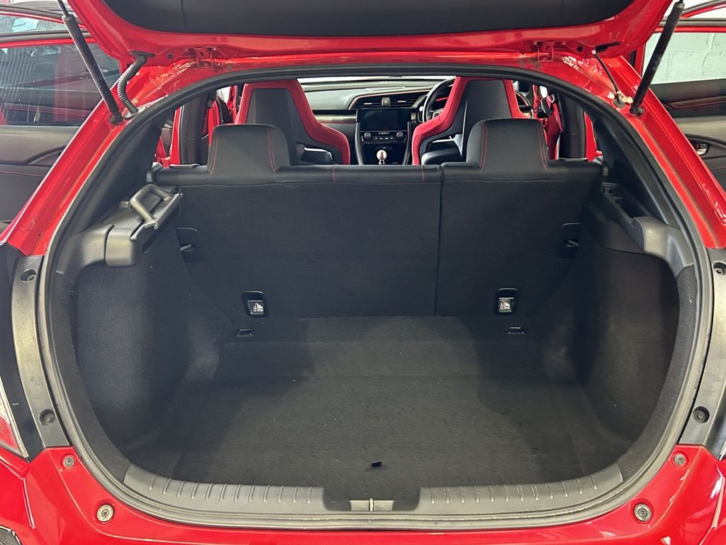 Used Honda Civic 2017 for sale - 77636811: Photo 17