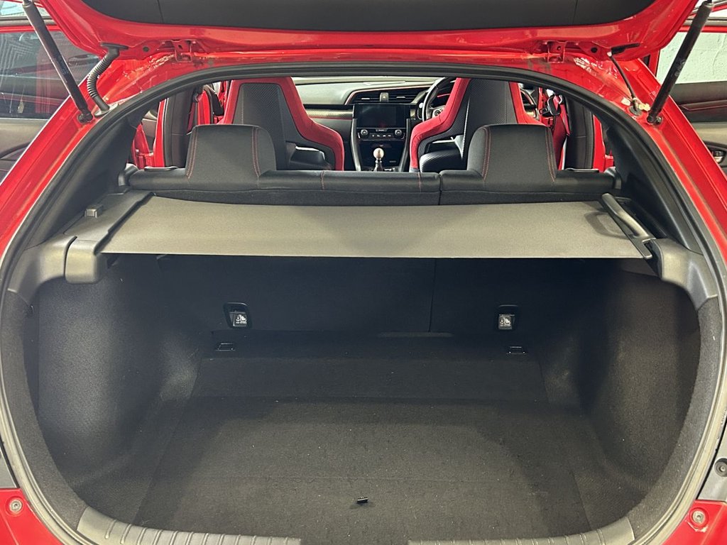 Used Honda Civic 2017 for sale - 77636811: Photo 18