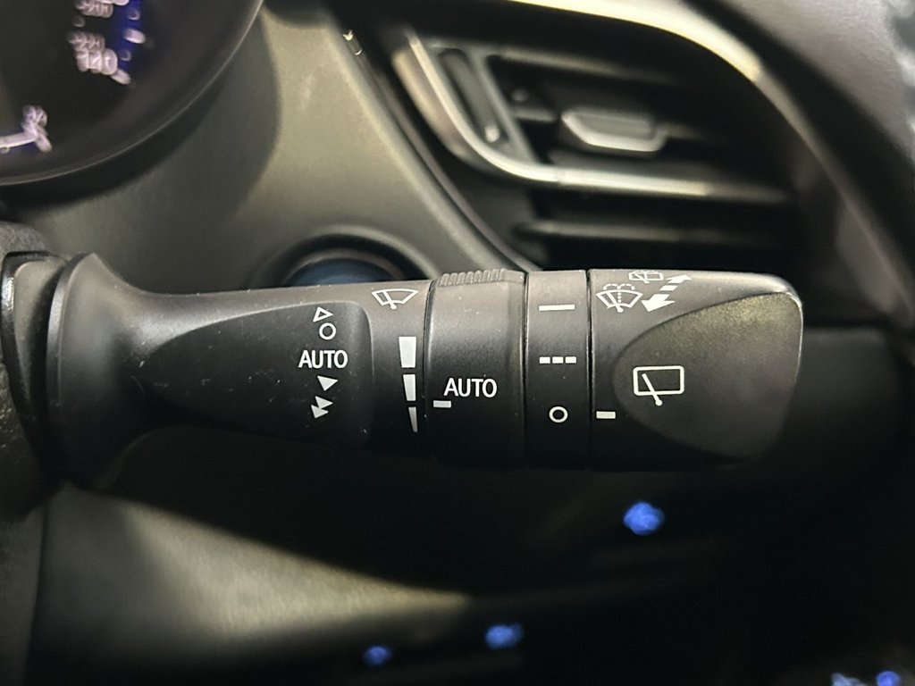 Used Toyota C-HR 2020 for sale - 76623295: Photo 34