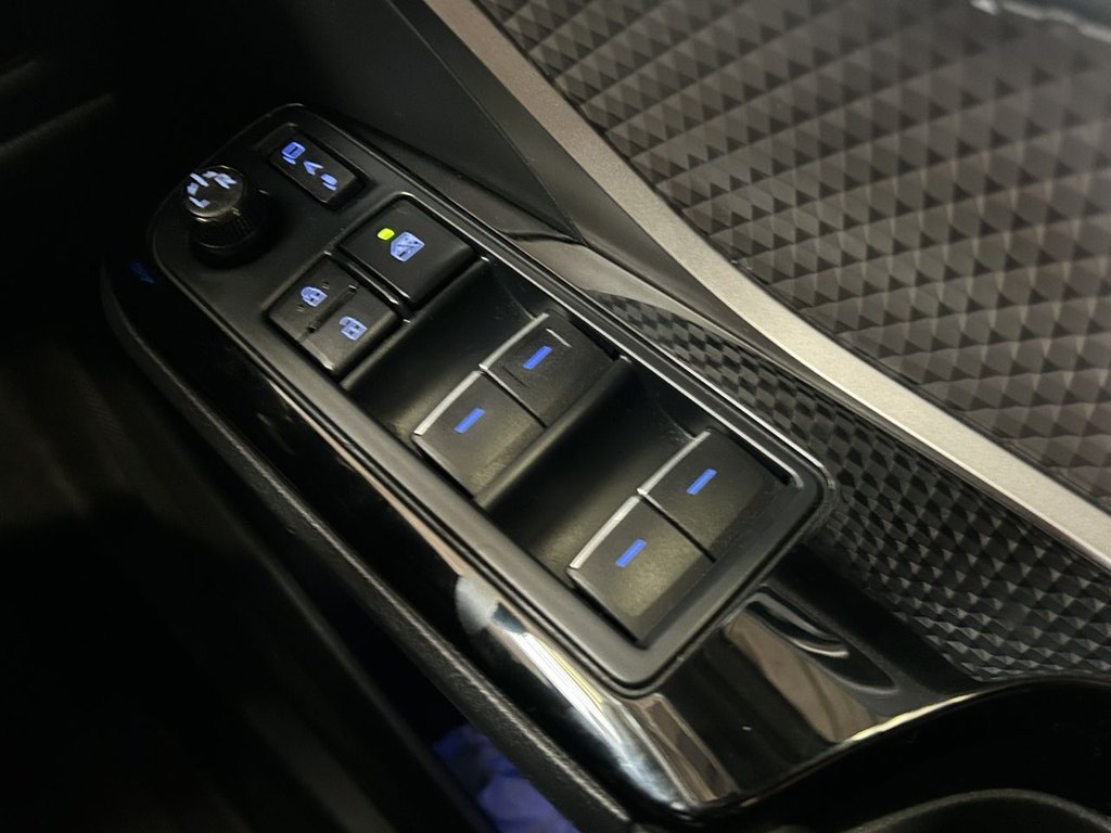 Used Toyota C-HR 2020 for sale - 76623295: Photo 48