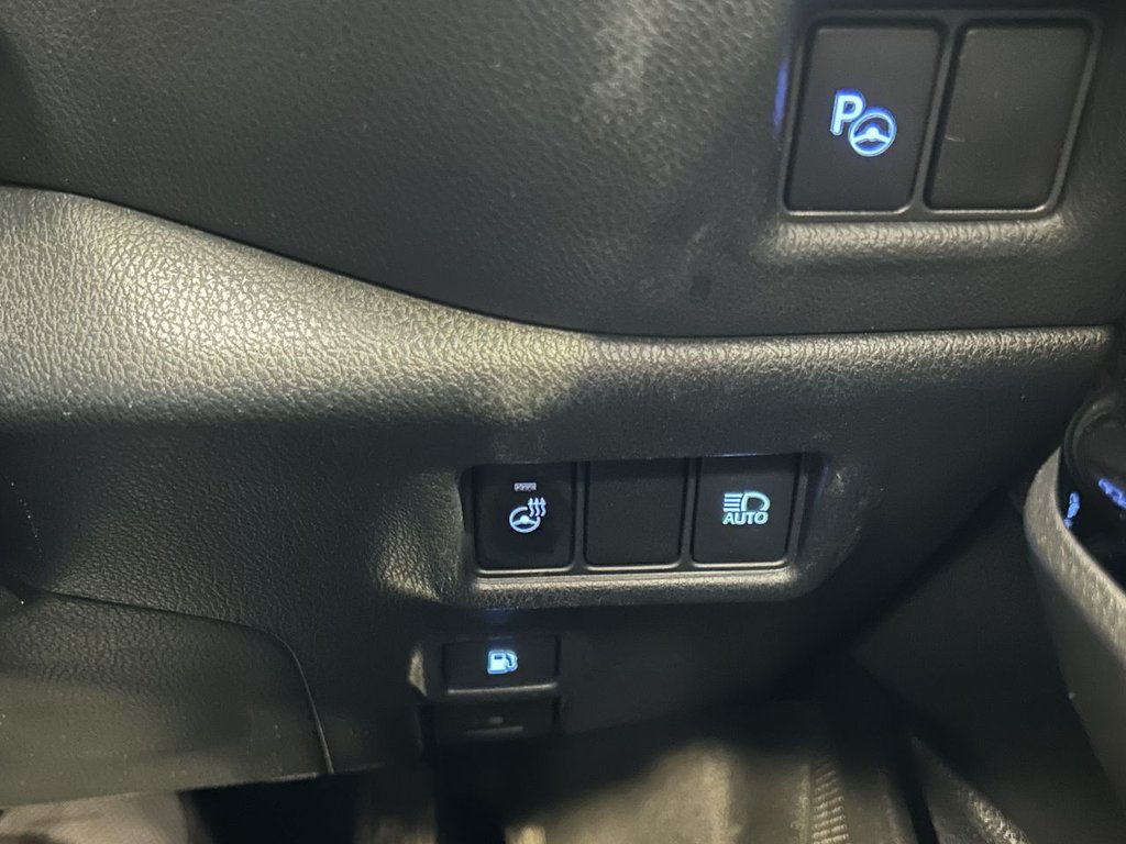 Used Toyota C-HR 2020 for sale - 76623295: Photo 49