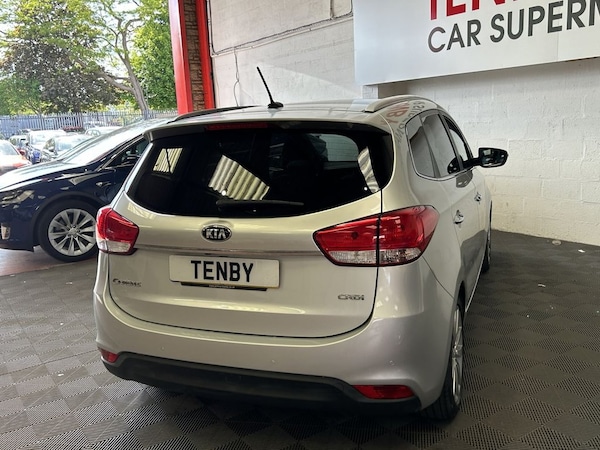Used Kia Carens 2015 for sale - 74708140: Photo 10