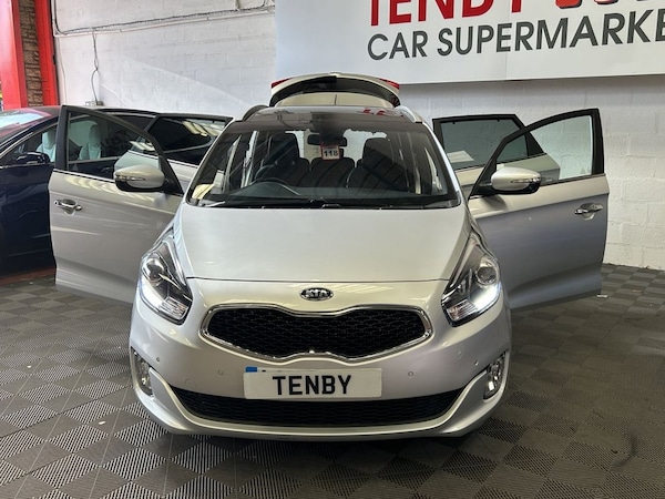 Used Kia Carens 2015 for sale - 74708140: Photo 12