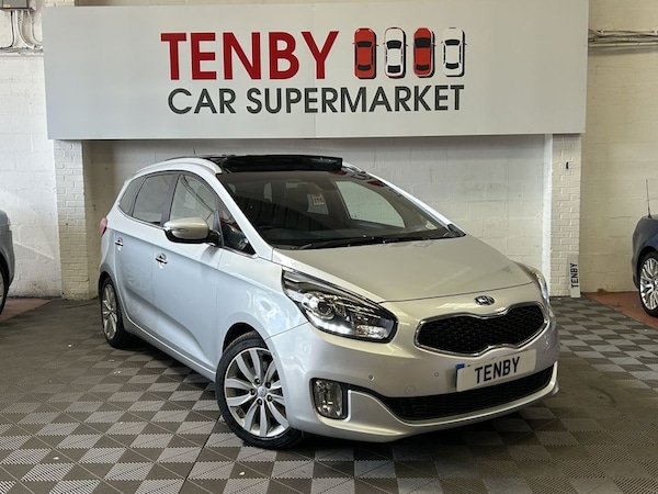 Used Kia Carens 2015 for sale - 74708140: Photo 1