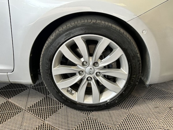 Used Kia Carens 2015 for sale - 74708140: Photo 24