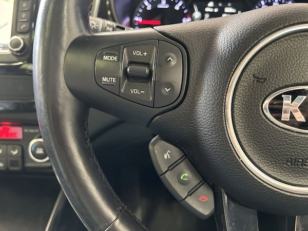 Used Kia Carens 2015 for sale - 74708140: Photo 39