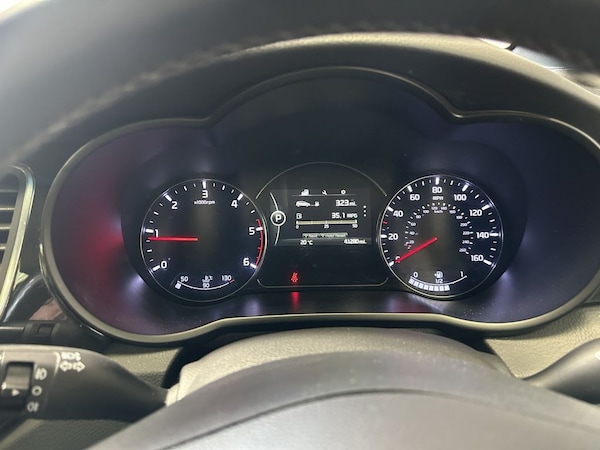 Used Kia Carens 2015 for sale - 74708140: Photo 41