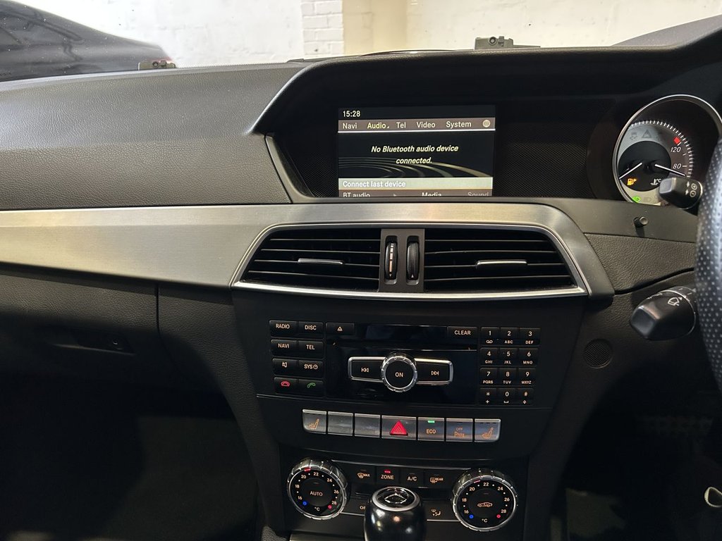 Used Mercedes-Benz C Class 2011 for sale - 77620947: Photo 32