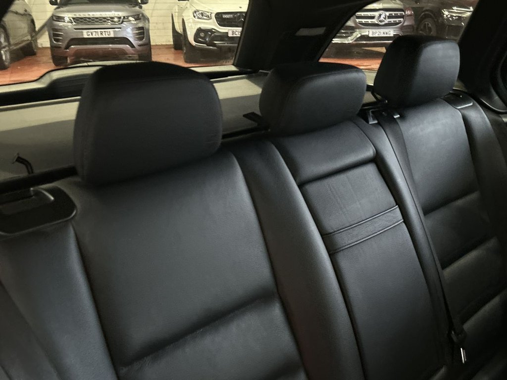 Used Mercedes-Benz C Class 2011 for sale - 77620947: Photo 44