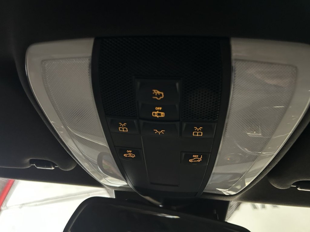 Used Mercedes-Benz C Class 2011 for sale - 77620947: Photo 47