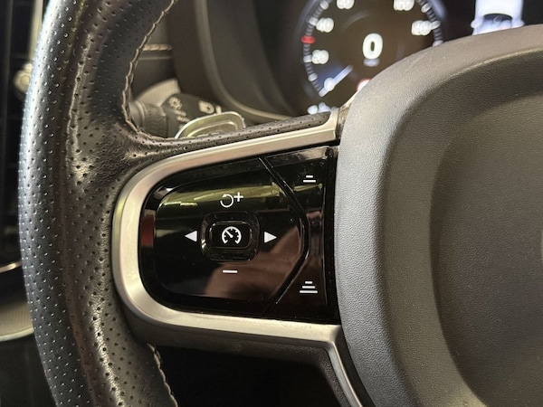 Used Volvo XC60 2019 for sale - 76223478: Photo 35